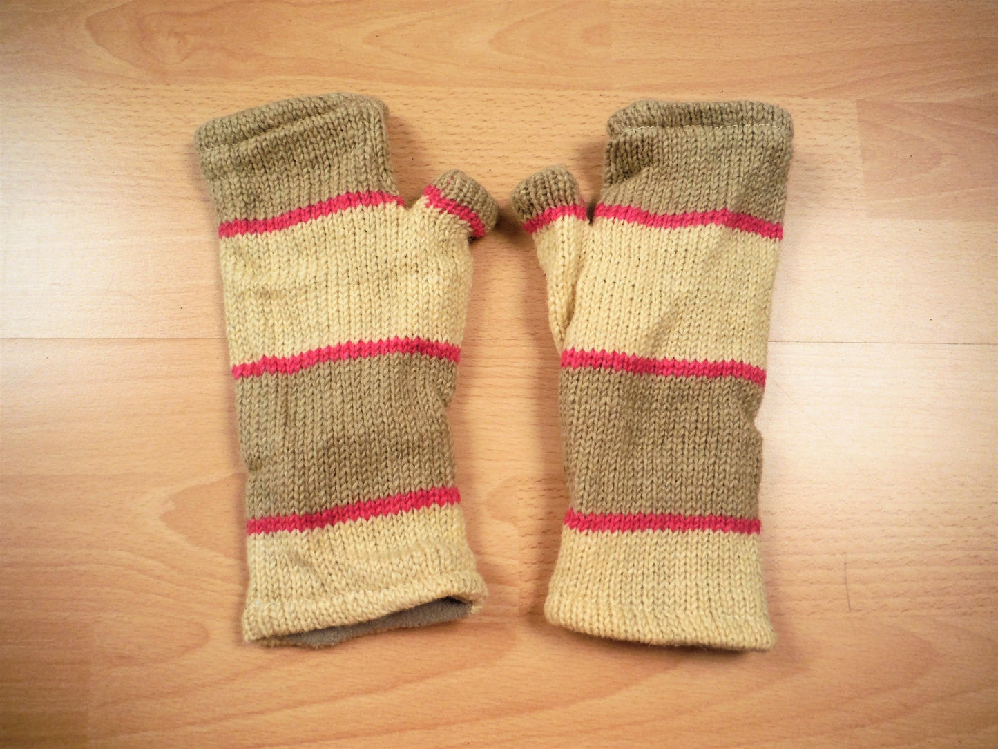 Chauffe-poignets tricotés doublés de polaire - Rayé crème et rose (coupe ample)
