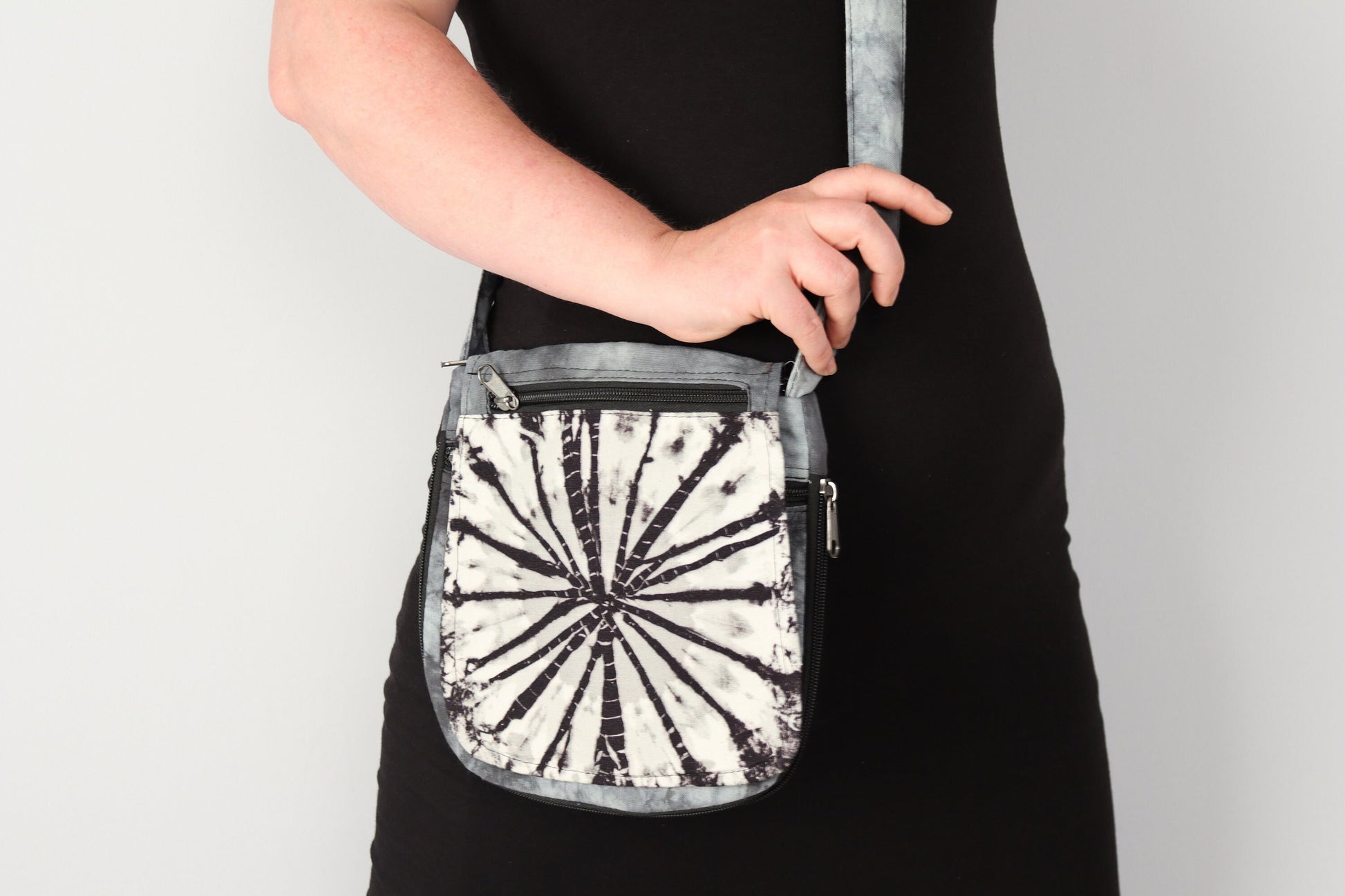 Tie-Dye Shoulder Bag Black White and Grey – Bare Canvas